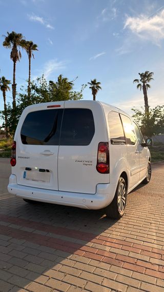 Peugeot Partner 1.6 HDI 2017 ·