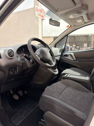 Peugeot Partner 1.6 HDI 2017 ·