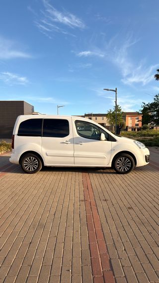 Peugeot Partner 1.6 HDI 2017 ·