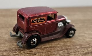 Hot Wheels Early Times 1977 Spectra Red