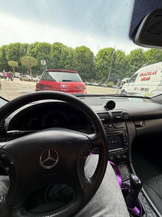 MERCEDES C180 K FAMILIAR (W203) - UNICO!
