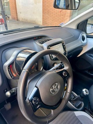 Toyota Aygo 2019 x-exlusive