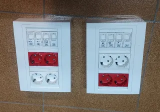 Kit 4 enchufes y módulos trabajo( A 45€ la unidad)