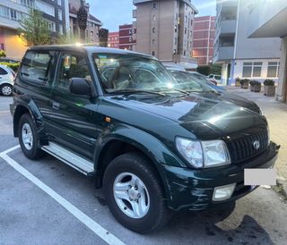 Toyota Land Cruiser 90 2001
