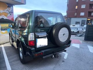 Toyota Land Cruiser 90 2001