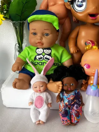 Lote Muñecas y Muñecos Antiguos