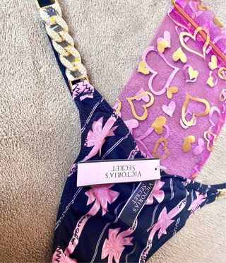 Tanga Victoria's Secret lazos cadenas