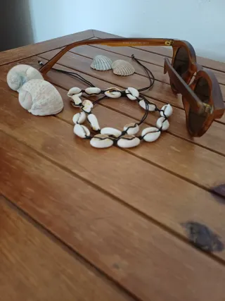 Occhiali da sole marrone striato