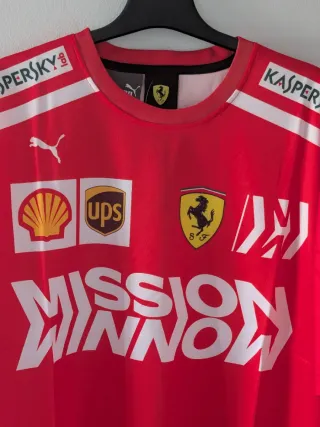 Camiseta Formula 1 Ferrari. Talla XL