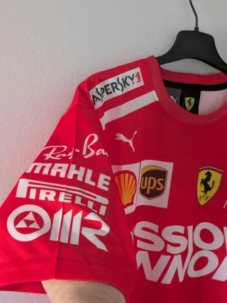Camiseta Formula 1 Ferrari. Talla XL