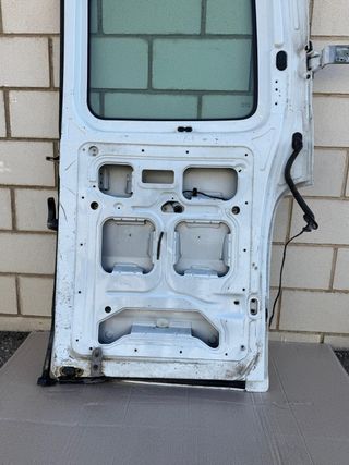 PUERTA TRASERA IZQUIERDA RENAULT MASTER II 2 ALTA