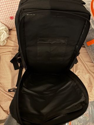 Mochila negra militar con compartimentos 45 litros