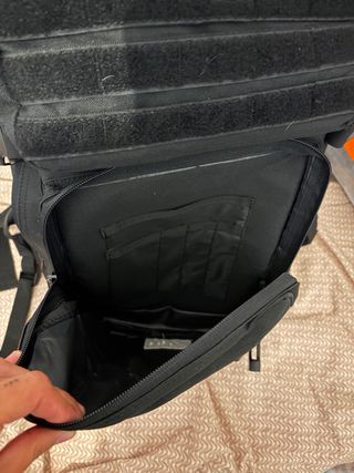 Mochila negra militar con compartimentos 45 litros