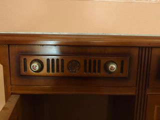 Mueble recibidor madera y mármol