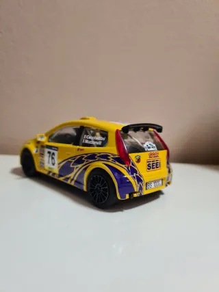 Scalextric Fiat Punto Abarth Amarillo