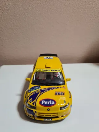Scalextric Fiat Punto Abarth Amarillo