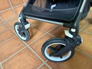 Bugaboo Fox 3 Negro Chasis Gris