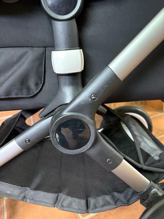 Bugaboo Fox 3 Negro Chasis Gris