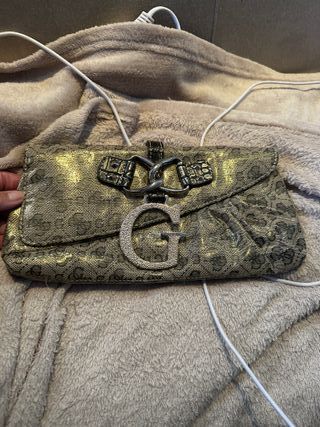 Cartera Guess Fiesta Dorada y Plateada