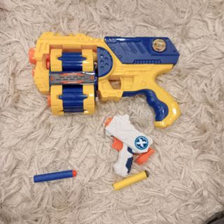 Lote 3 pistolas de plástico tipo Nerf