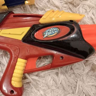 Lote 3 pistolas de plástico tipo Nerf