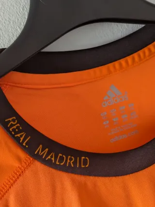 Camiseta entrenamiento Real Madrid Siemens. XL