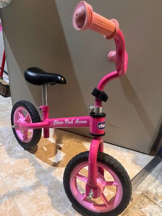 Bicicleta de aprendizaje Chicco Rosa
