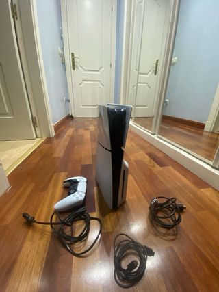 PlayStation 5 Sony Blanca y Negra