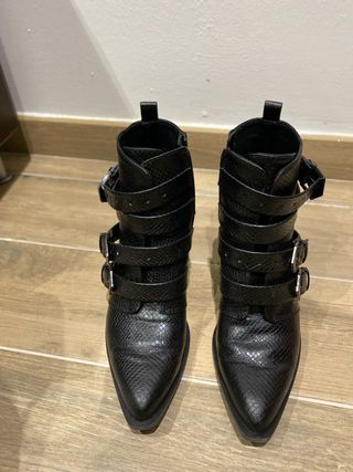 Lote Ropa Mujer Negro y Rojo