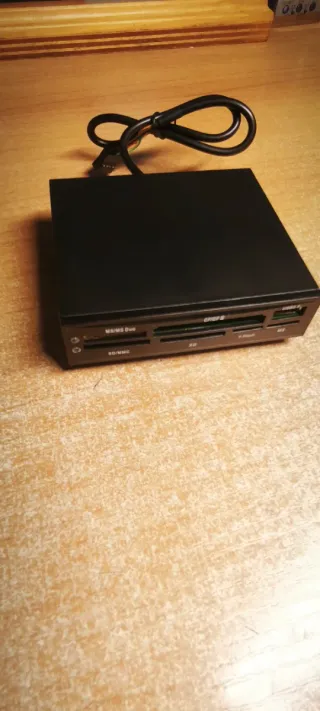 Lector de Tarjetas Interno USB 2.0