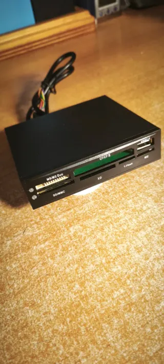 Lector de Tarjetas Interno USB 2.0