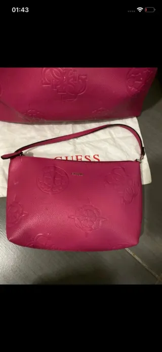 Borsa Guess Rosa con Pochette