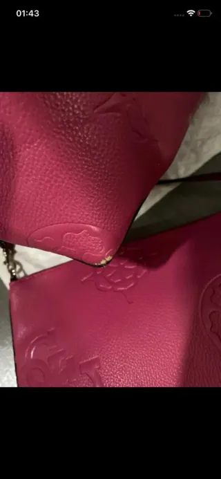 Borsa Guess Rosa con Pochette