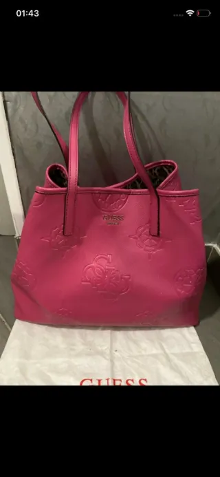 Borsa Guess Rosa con Pochette