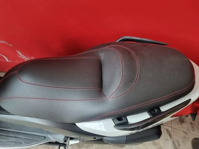 Yamaha XMAX 250