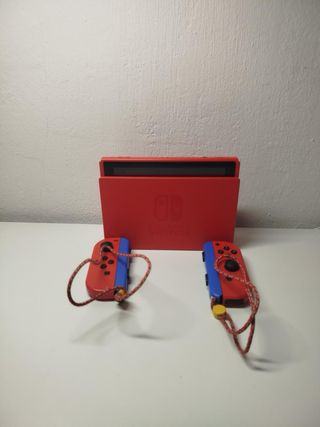 Nintendo Switch Rosso