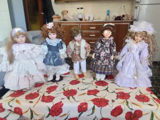 Bambole in porcellana vintage