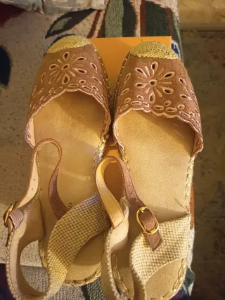 Alpargatas Beige y rosa