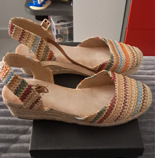 Sandalias Refresh Talla 38 Cuña