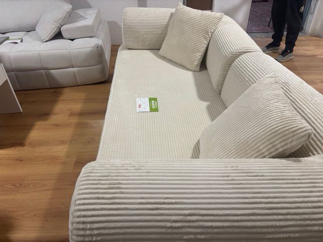 Sofá beige de pana