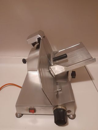 Affettatrice Elettrica Lama 250