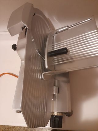 Affettatrice Elettrica Lama 250