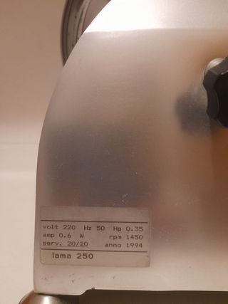 Affettatrice Elettrica Lama 250