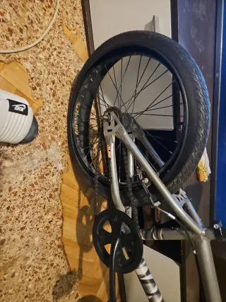 BMX wipe320 - Rueda reventada