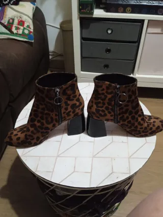 Botines leopardo Stradivarius tacón bloque