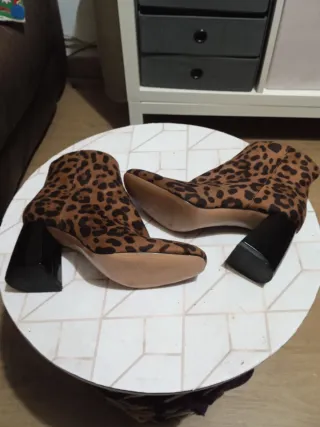 Botines leopardo Stradivarius tacón bloque