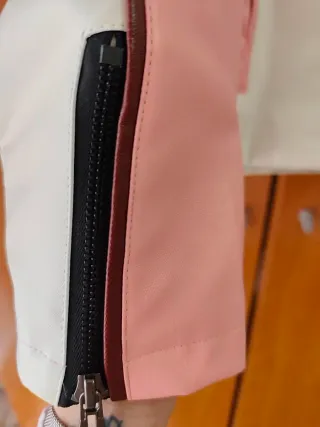 Cazadora Polipiel Ferrari Rosa y Blanca