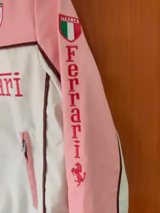 Cazadora Polipiel Ferrari Rosa y Blanca
