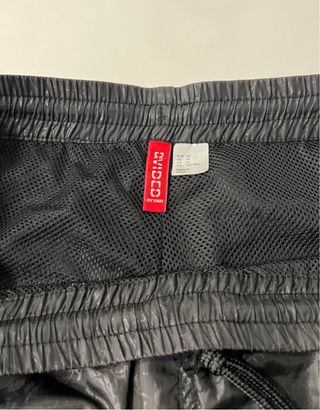 Pantalón corto deportivo
