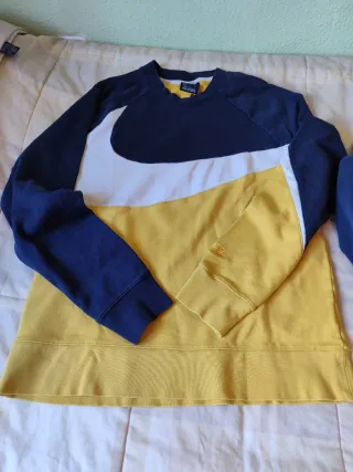 Sudaderas y chaquetas vintage de marca